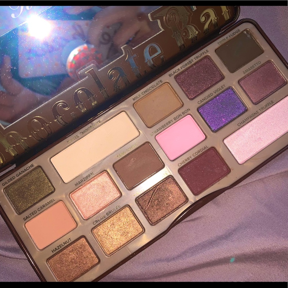 too faced chocolate palette